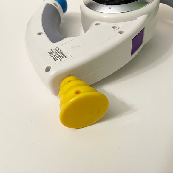 Bop It XT 2010 Handheld Electronic Talking Game - Picture 10 of 15